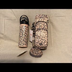 Lug Huggie/Chuggie with one lid NWT and coin Pouch